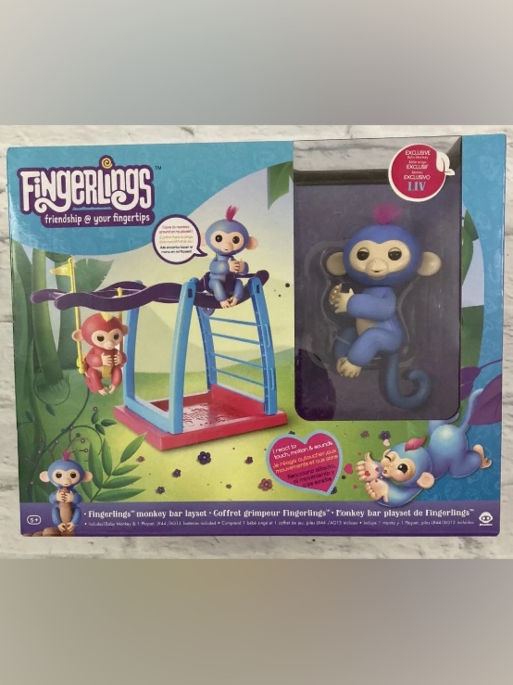 Fingerlings LIV Monkey Bar and Swing Playground Play Set Layset Kids Error Box